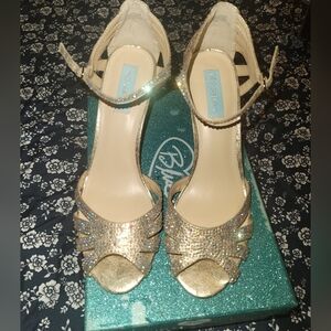 Blue by Betsy Johnson Sweet Champ Fab size 10